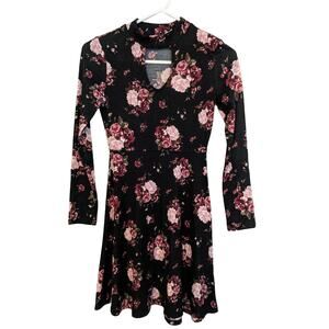 Joe Boxer Women's Size Small Black and Pink Floral Dress Keyhole Front